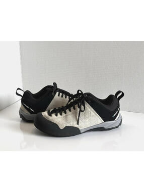 Five Ten Guide Tennie Hiking Climbing Shoes Women Sz 8 Beige Black Suede Leather